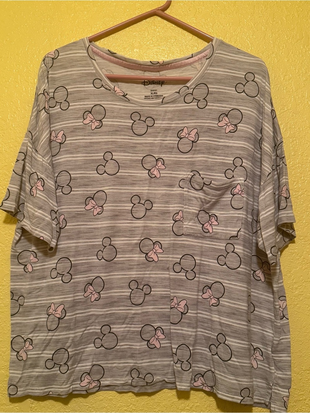 Disney Minnie Pajama Top XLarge - Picture 1 of 4